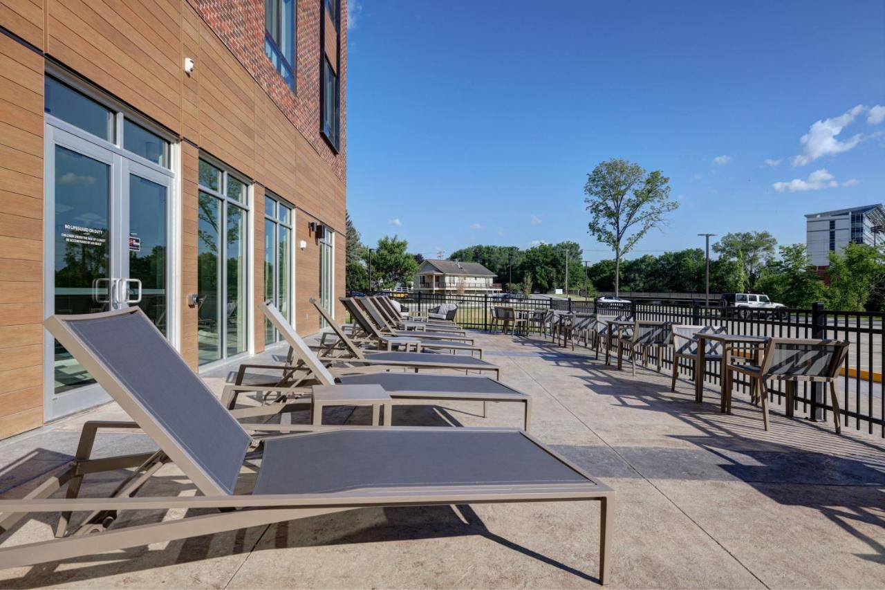 Courtyard By Marriott Iowa City University Heights Kültér fotó
